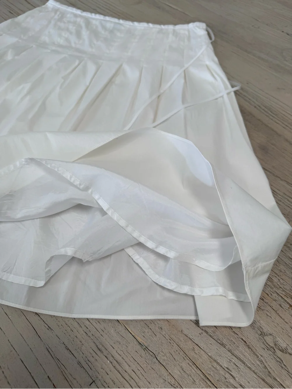 Tibi White Pleated Side Tie Mini Skirt Size 4